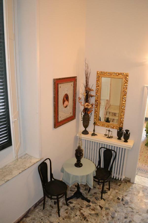 Le Signorine B&B Lecce Exterior photo