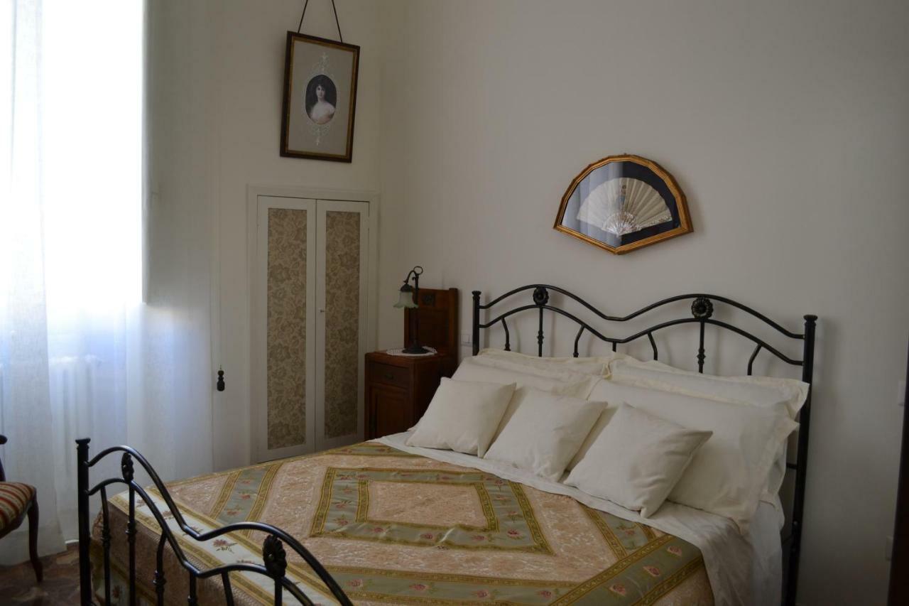 Le Signorine B&B Lecce Exterior photo