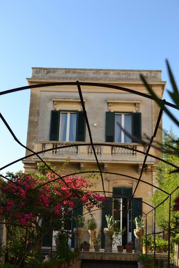Le Signorine B&B Lecce Exterior photo