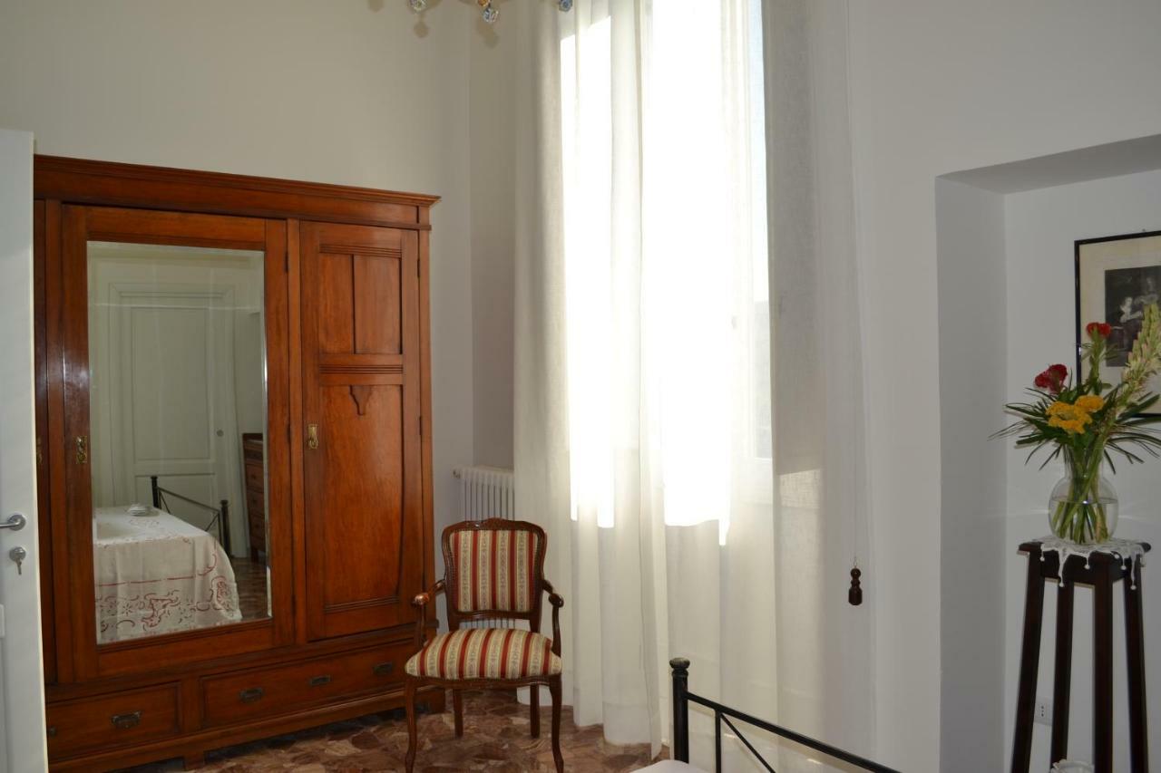 Le Signorine B&B Lecce Exterior photo